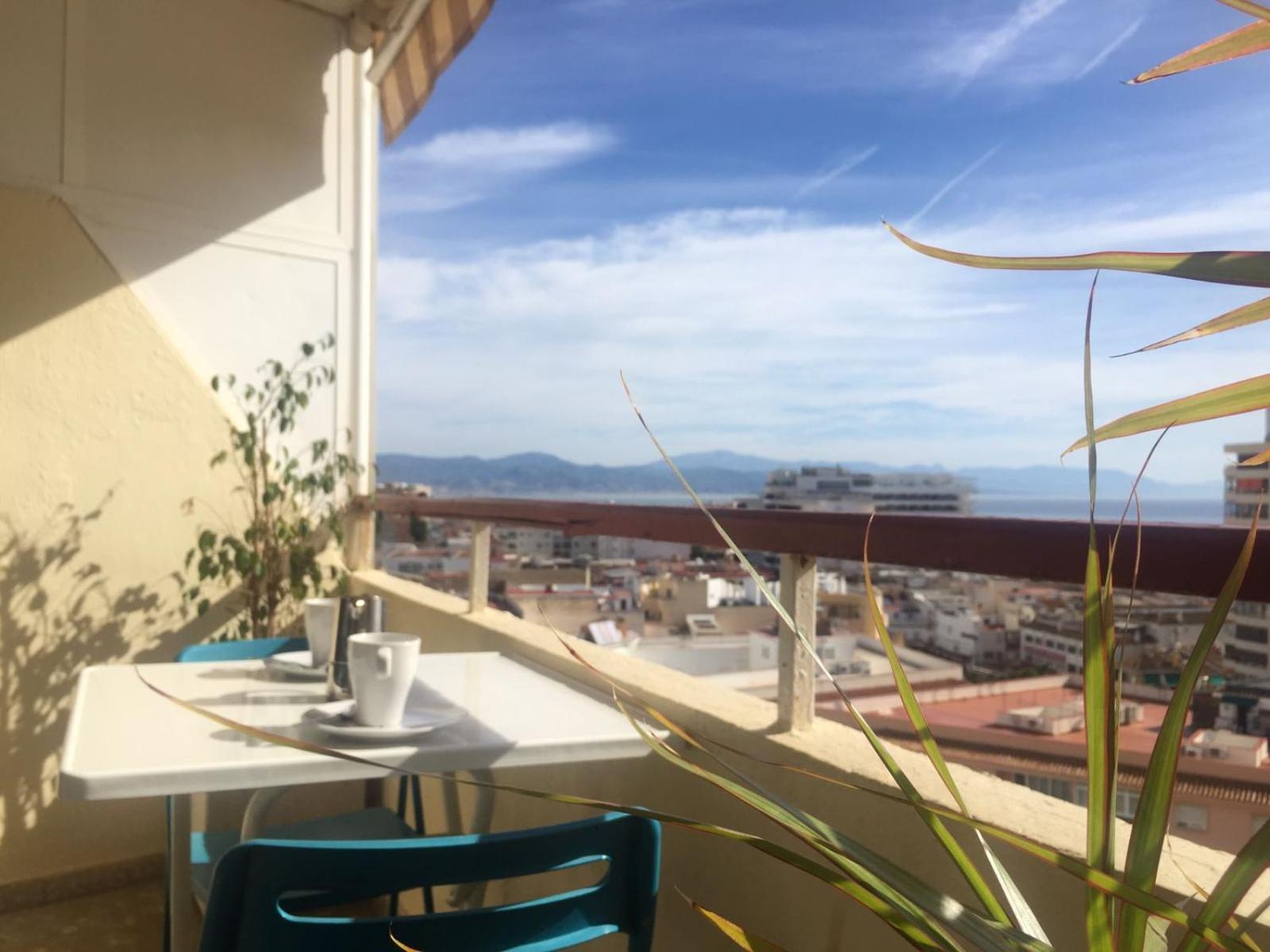 Apartamento En El Centro De Torremolinos Luaran gambar