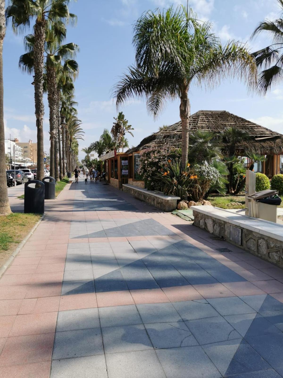 Apartamento En El Centro De Torremolinos Luaran gambar