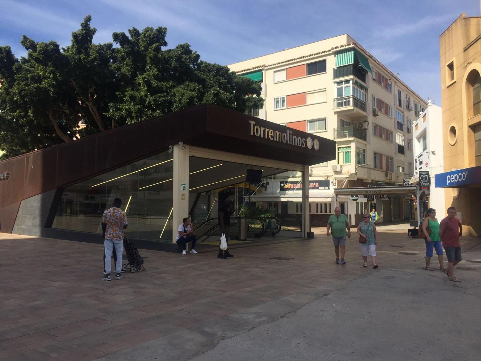 Apartamento En El Centro De Torremolinos Luaran gambar